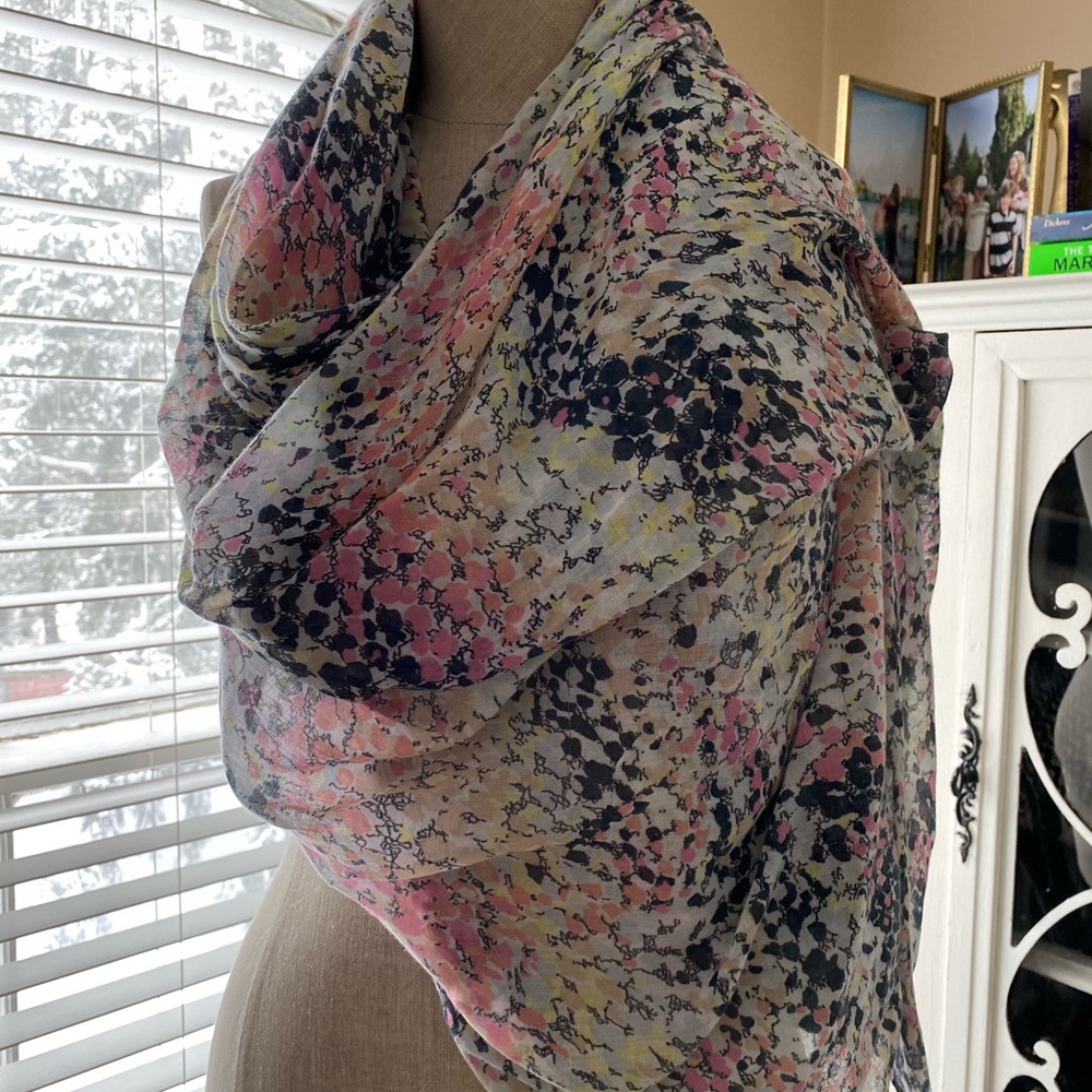 🌸 Extra Large Infinity Scarf 🌸